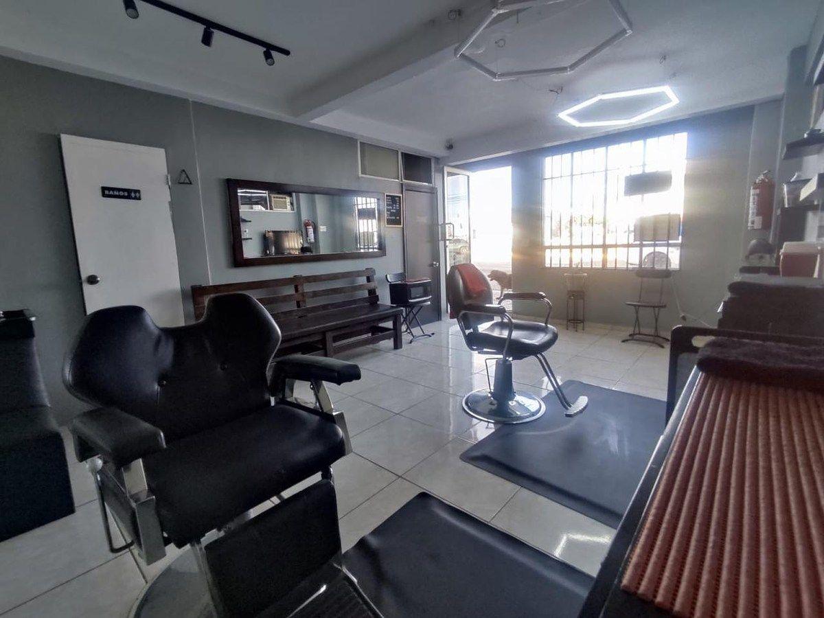 BUSINESS OPPORTUNITY | BARBERSHOP FOR RENT