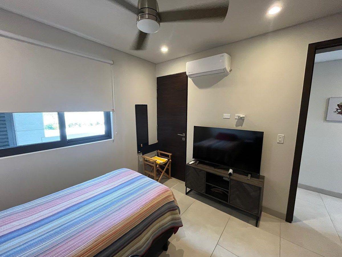 PLAZA DEL MAR MONTERREY TOWER APARMENT FOR RENT