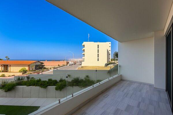 MISION VIEJO SUR UNIT 202
