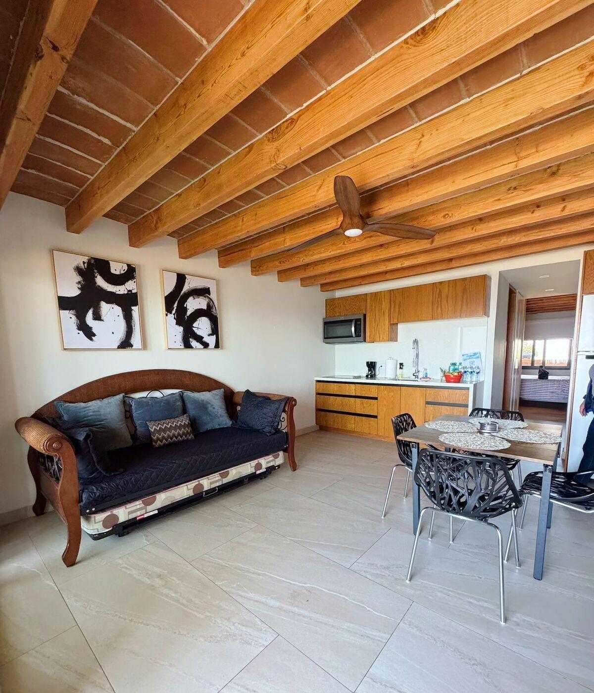 Fully Furnished Oceanfront Condo for Rent | Plaza del Mar, Sección Pirámide